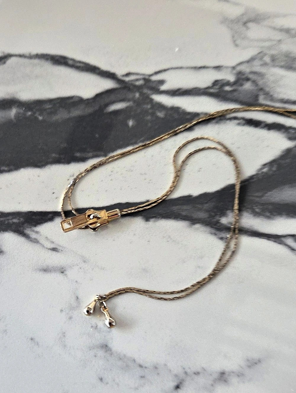 Zipper Clasps Gold-Tone Chain Necklace Like New